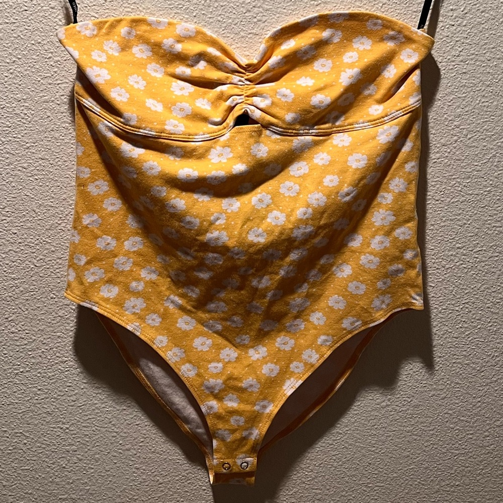 NWT Forever 21 Bright Yellow Floral Tube Top Bodysuit